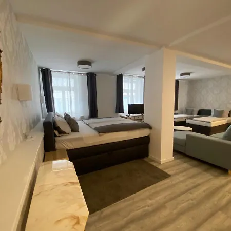 Hotel-Pension Adler Untertürkheim-3